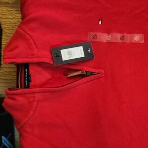 NWT Tommy Hilfiger 1/4 zip sweater, size XL in classic red